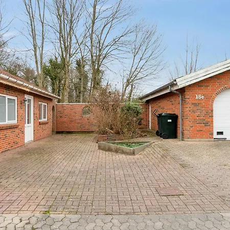 Villa Townhouse With Nature As Neighbor Brande