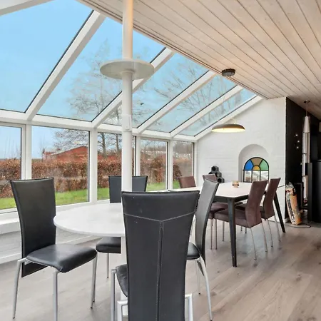 Townhouse With Nature As Neighbor Villa Brande