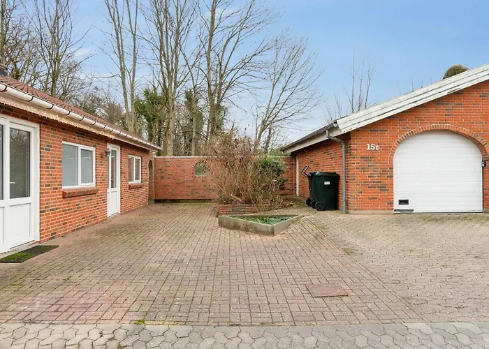 Villa Townhouse With Nature As Neighbor Brande