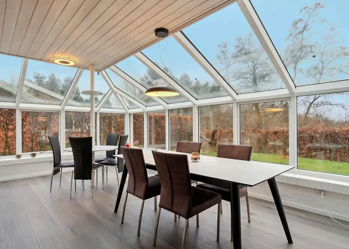 Townhouse With Nature As Neighbor Villa Brande